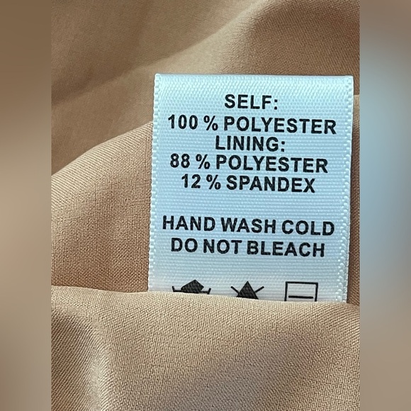 en;semble “Trying My Best Dress” Terracotta Balloon Sleeve Dress NWT Medium - Picture 10 of 10